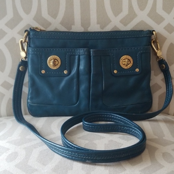 Marc Jacobs Handbags - Marc Jacob's crossbody